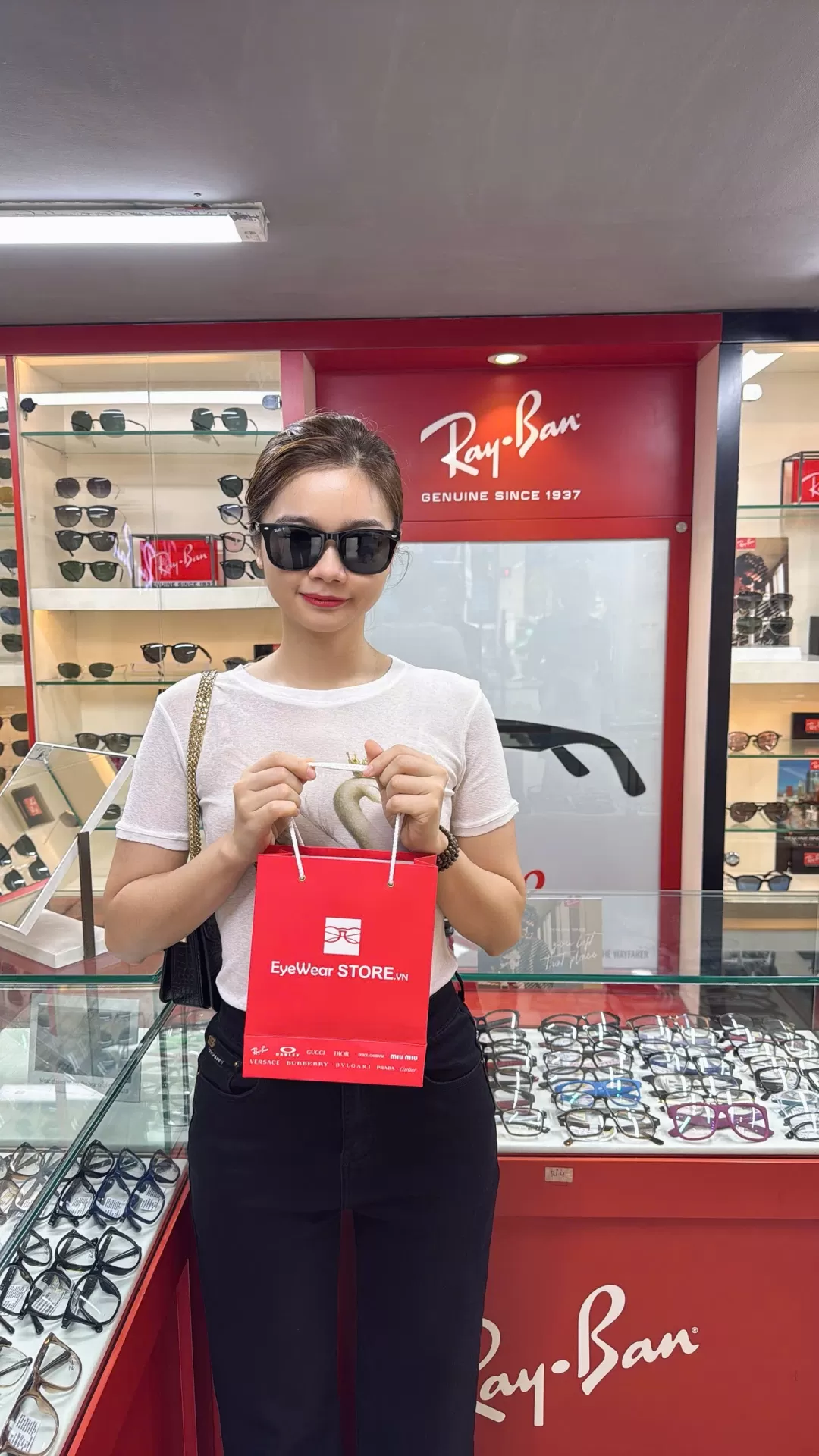 Mrs Hương